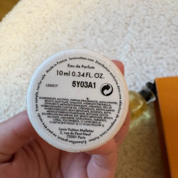 100% Authentic LOUIS VUITTON TURBULENCES
EAU DE PARFUM/ 10ML - Picture 4 of 8